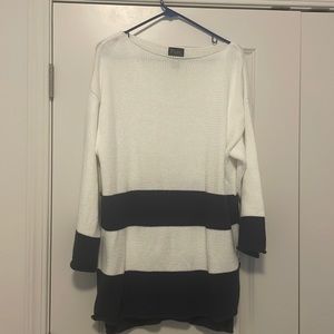 Hand Knit Scoop Neck White and Navy Blue Sweater. Size L/XL